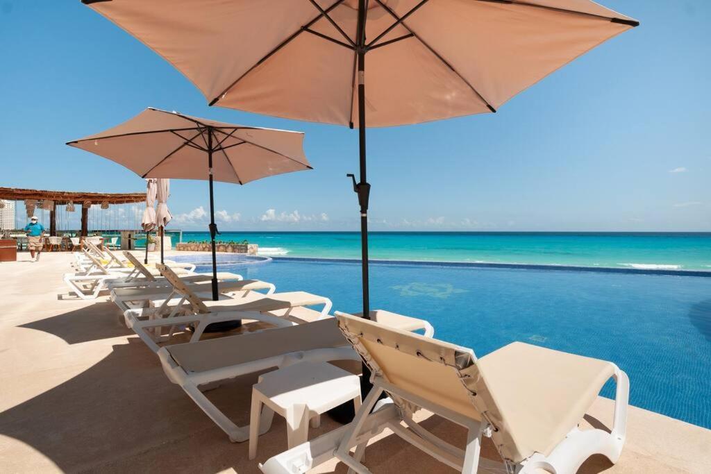 *Turquoise Escape- Beachfront Studio By Casa Paraiso* Κανκούν Εξωτερικό φωτογραφία