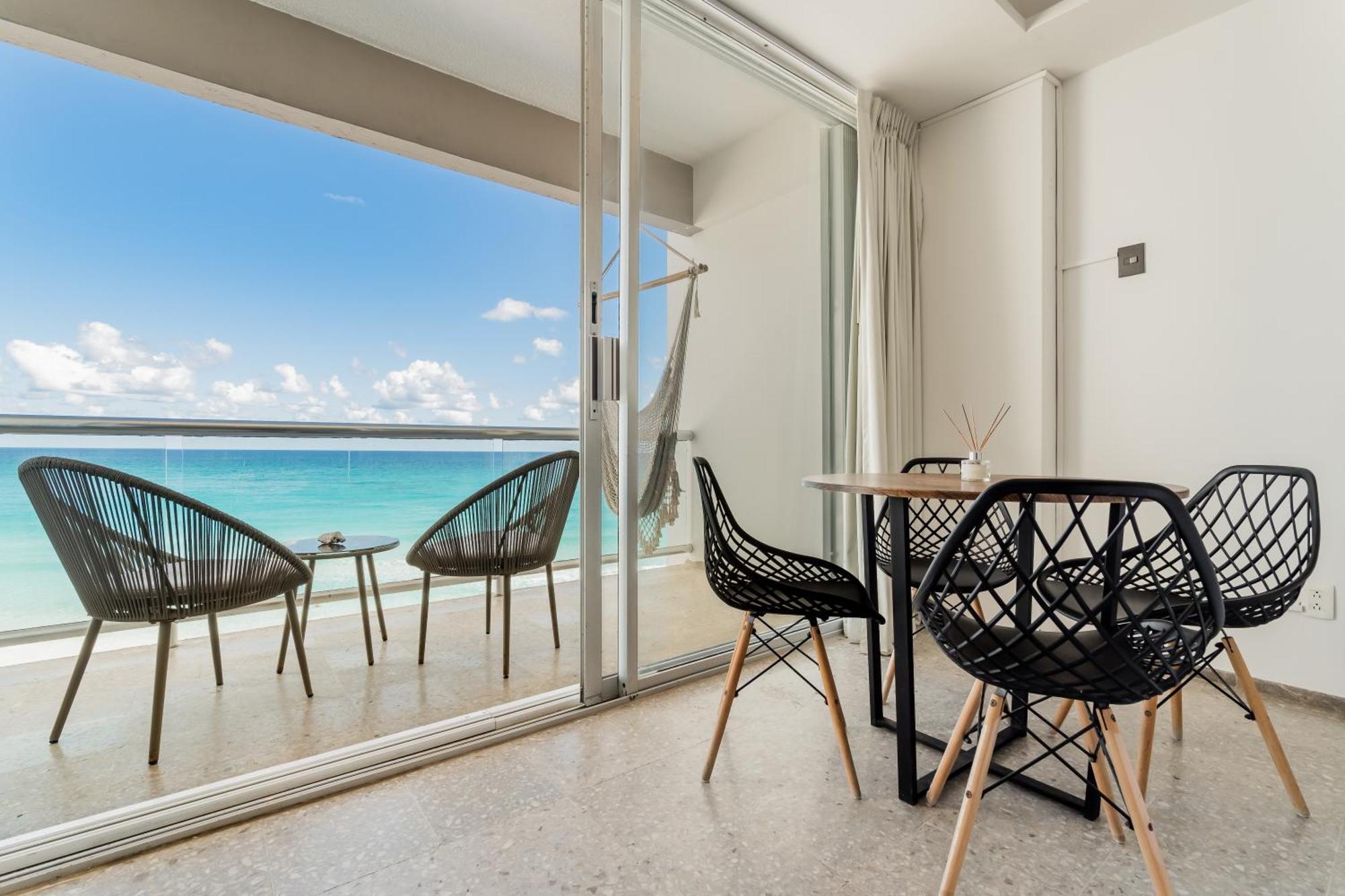 *Turquoise Escape- Beachfront Studio By Casa Paraiso* Κανκούν Εξωτερικό φωτογραφία