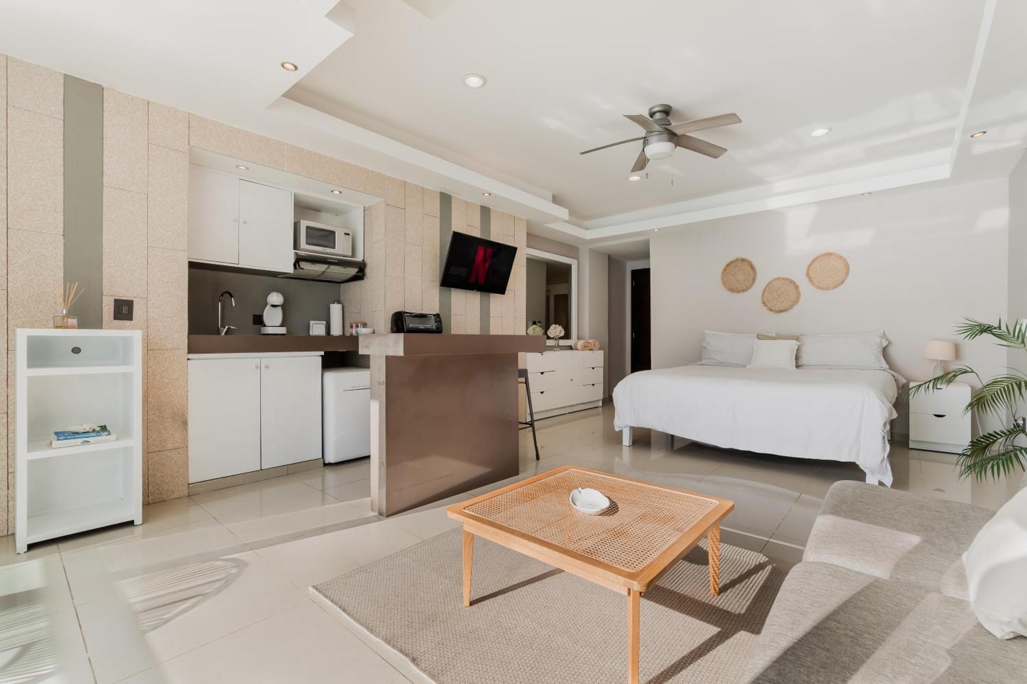 *Turquoise Escape- Beachfront Studio By Casa Paraiso* Κανκούν Εξωτερικό φωτογραφία